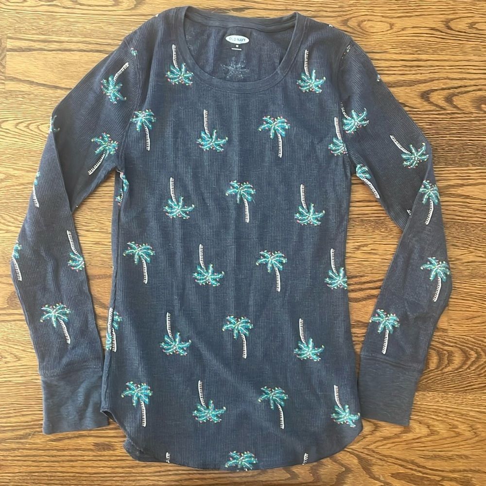 Old Navy Christmas Palm Tree Thermal Waffle Pajama PJ Top Gray Size Med Holiday